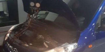 Auto BMW reparando