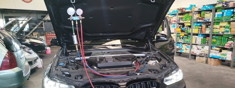 Cambioneta BMW reparando